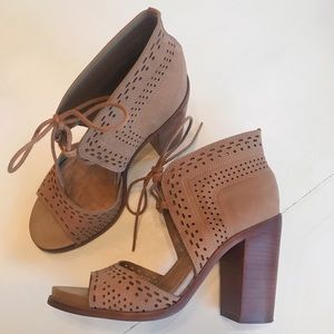 Gianni Bini - Chunky Heels